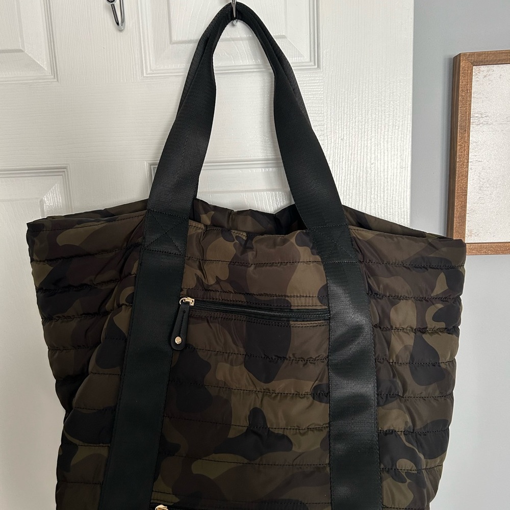 Sondra Robert’s Squared tote